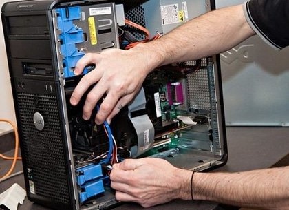 Entrepreneuriat en Tunisie 1 reparation pc bureau